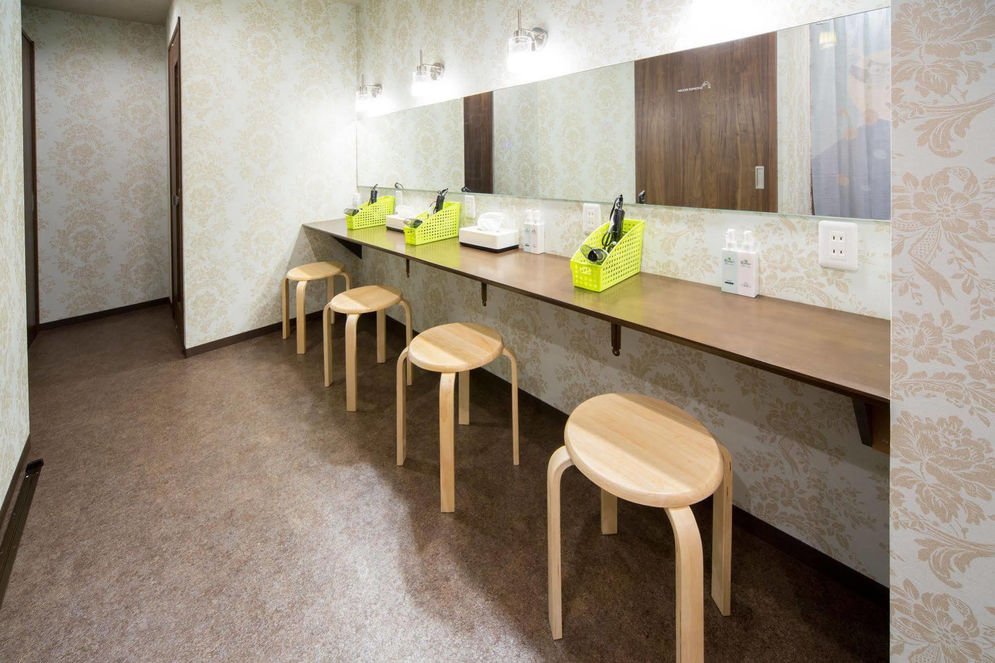 Hostel Wasabi Nagoya Ekimae Bagian luar foto